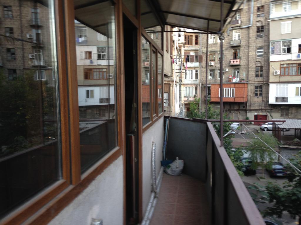 Apartment On Sanapiro Tbilisi Rom bilde